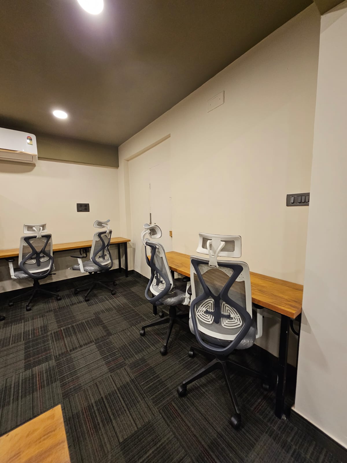 Dedicated Monthly Desk